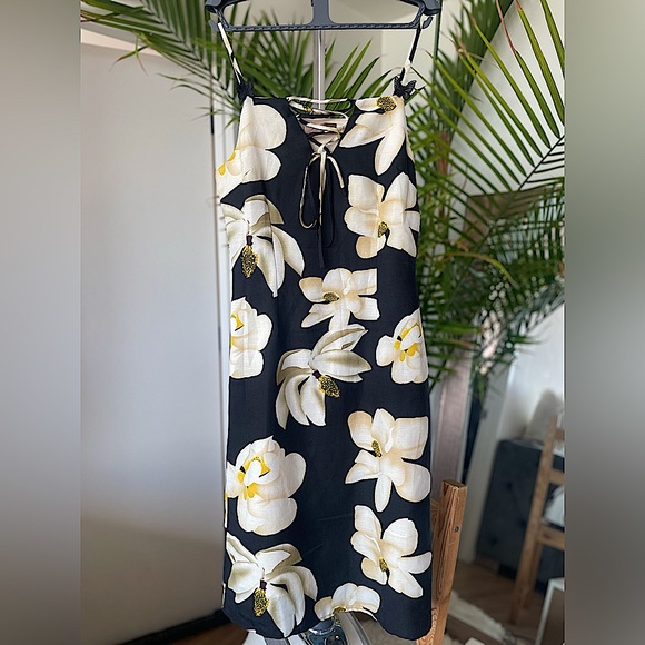 Joe and Joy Dresses & Skirts - Joe and Joy Floral Print Midi Dress Size Small